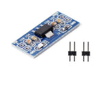 Circuit imprimé bleu avec composants électroniques et connecteurs pour tension ajustable