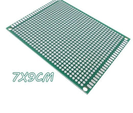 Carte de prototype PCB perforée double face 7x9cm avec fond vert et trous blancs